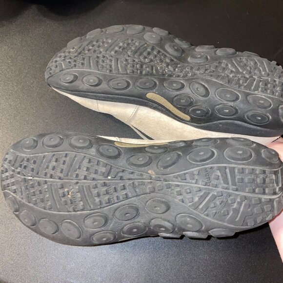 Merrell Mens Suede Slip-On Shoes With Dual Density Sole, Ortholite, & Pull Tab S - Picture 4 of 10